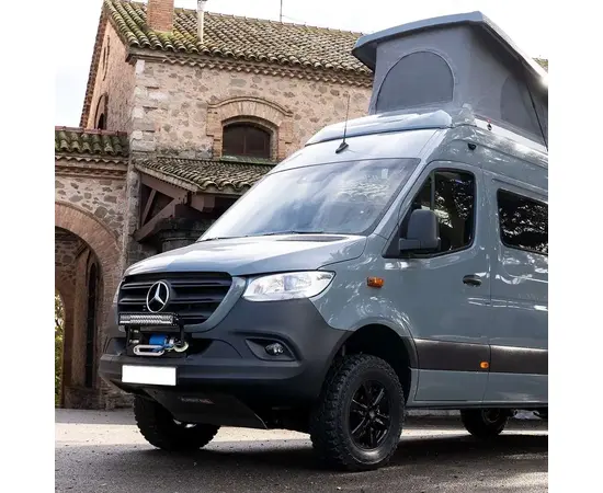 Mercedes Benz Sprinter 907 4x4 (July 2019 - September 2022) 8 mm Aluminium Unterfahrschutz für Motor, Kühler, Frontdifferential und Lenkgetriebe.